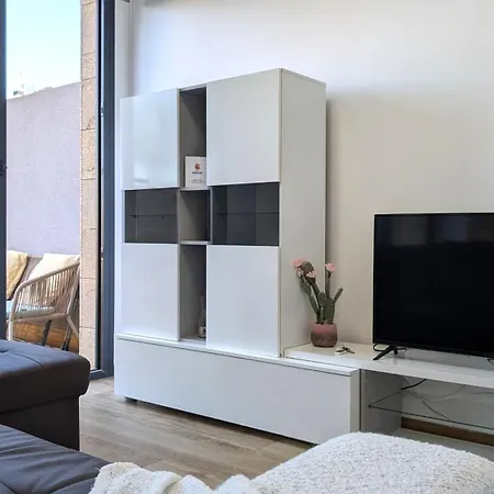 Allonbay & House