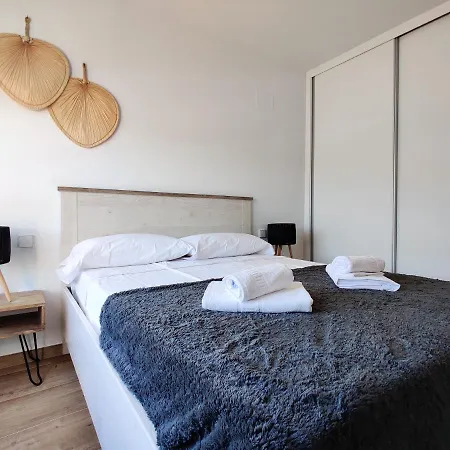 Apartment Allonbay & House